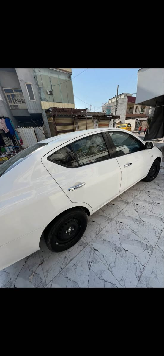 نيسان سني هندي اصلي 2020 بدون صبخ بدون حالوب 
بيها رعصات اباب السائق وسكن هزه وفحص وسنويه كلها جديد الى نهاية 2030 السياره جازه باسمي تحويل مباشر مكان السياره اربيل ٣٢ بارك *********** واتس اب &&&&&& سياركه بي بوياخه به ناوي خومه دو ده ركي قوبي هيه شويني هوليره أربيل, العراق
