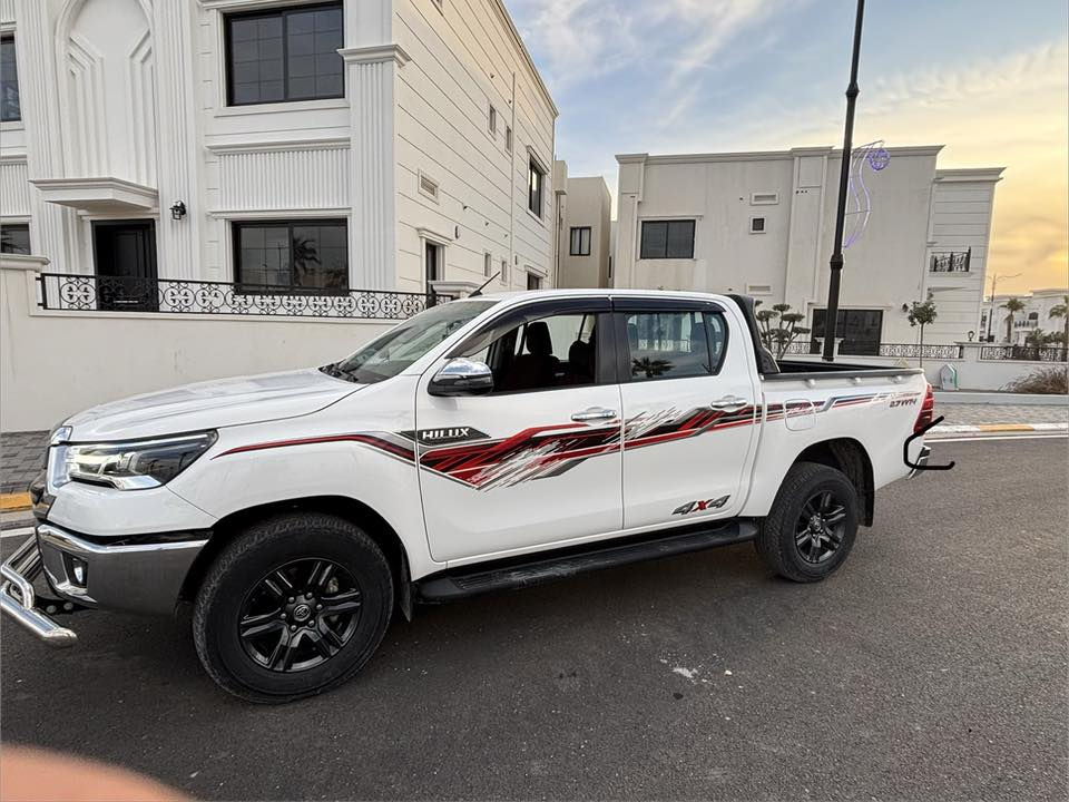 تويوتا هايلوكس رقم اربيل فول مواصفات شركة جيهان  بصمه سويج بصمة أبواب تبريد كشنات  ماشي ٦٦ الف مكفول من صبغ  والدعم  اكو شخت خفيف شرط التحويل موجود في اربيل  سعر ٣٢٠ ورقه ومجال
اتصل ***********
موديل. ٢٠٢٣ مراية الجانبي. شفط تحديد سرعة
شاحن لاسلكي
بعد مواصفات
