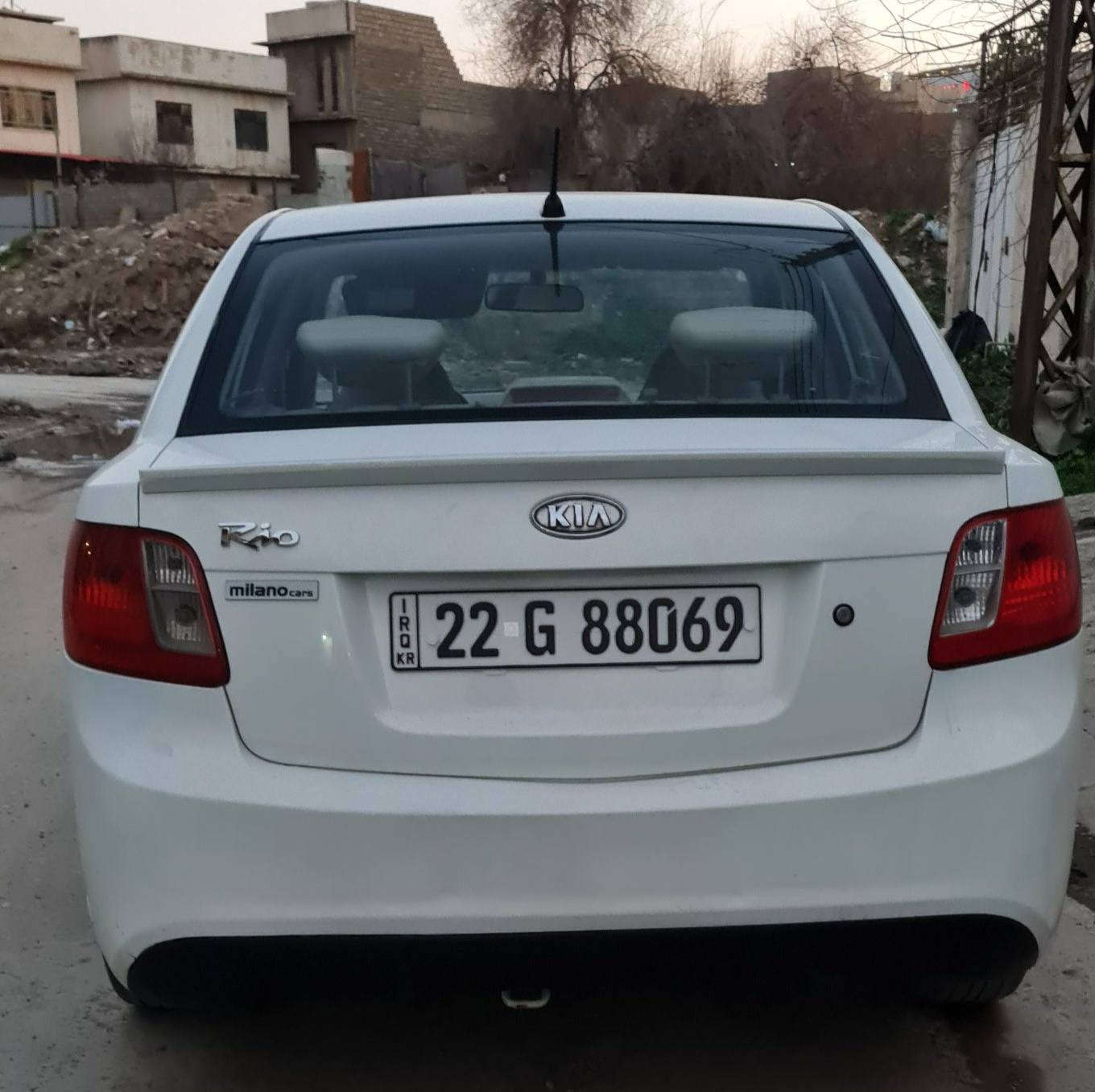 كيا ريو للبيع موديل ١٢ محرك ١٤ بيها صبغ بالداير الخلف فقط جهت النفر ورصعه اباب النفر واضحه ٥ ويل كب سعر اتصل ***********
