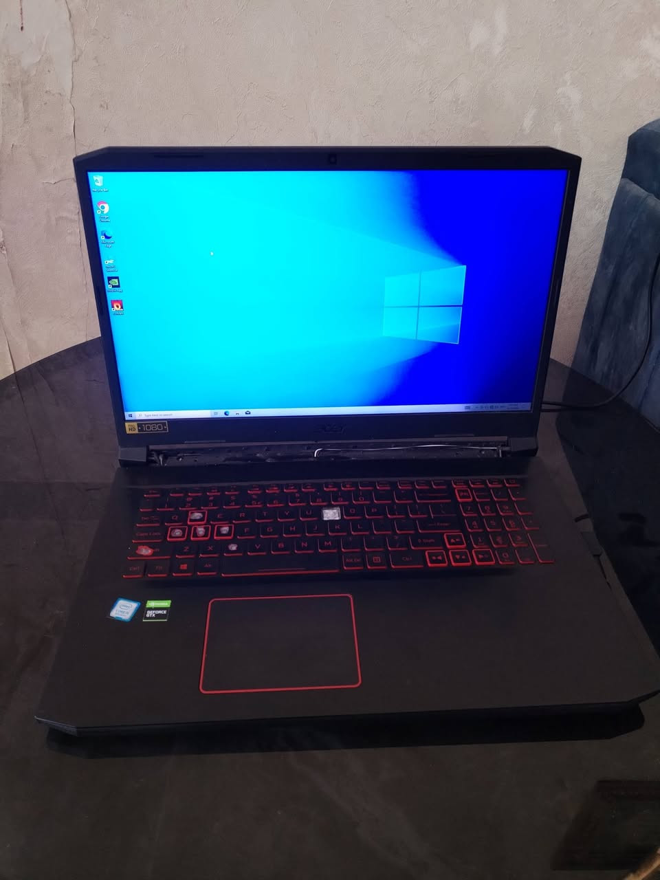 لابتوب كيمنك البيع 400 الف
معلج i5- 9300 H
الرمات 16 تردد 3200 ددار 4
الكارت GTX 1650
الهارد M2.512
بطريته اكثر من ساعه ونص ستخدام
 طرف الشاشه فقط بيه ضل اسود خفيف مبين
البتوب الله شاهد اي عطل ما بيه 
وشرط الفحص
مكاني بيجي عندي توصيل


**إذا كنت صاحب هذا الإعلان وتريد حذفه لأي سبب، رجاءا أرسل رسالة إلى الدعم الفني**
