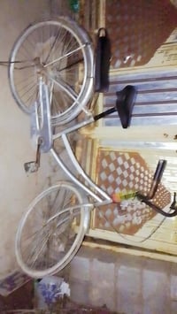 اسلام عليكم بايسكل للبيع جديد بس غسلة حجم 26  .. لون رصاصي السعر 45 وب...