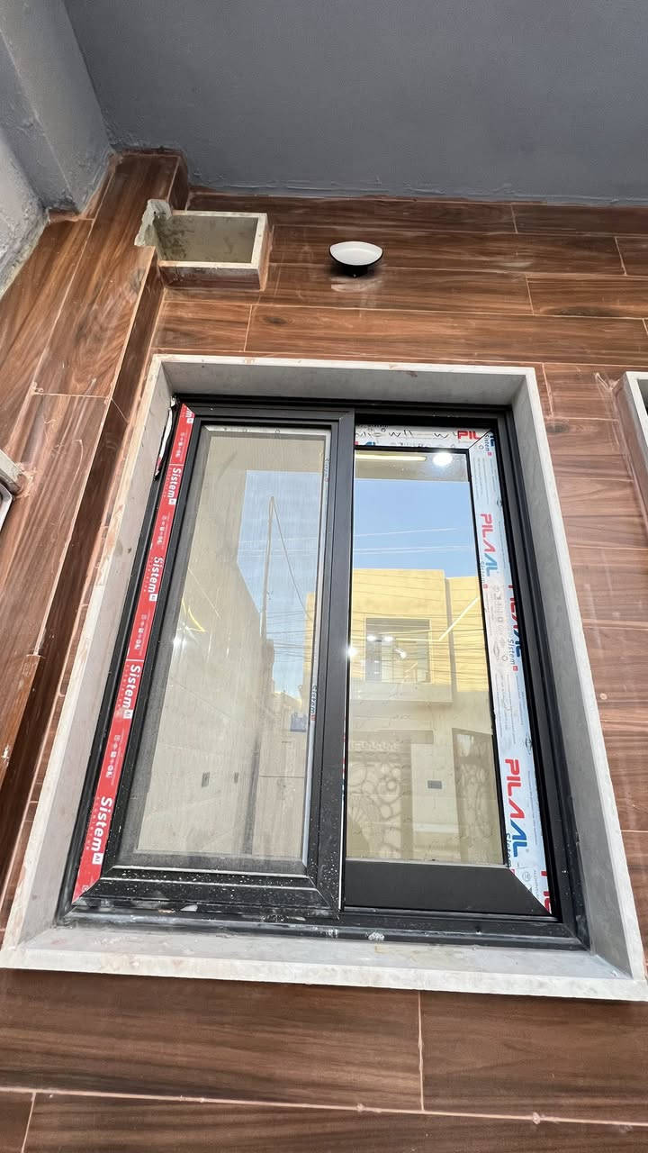 تم الإنجاز دارسي حي الفلاح
شبابيك المنيوم سلايت 4 خط قنبورة تركي المنشأ
وشبابيك بلاستك قرص ابيض تركي 
وابواب المنيوم جي 60 تركي
وابواب PVC تركي ابيض
للتواصل مراسلة الصفحة أو الاتصال على الأرقام التاليه 
***********
***********
موصل صناعة الكرامة باب وشباك
