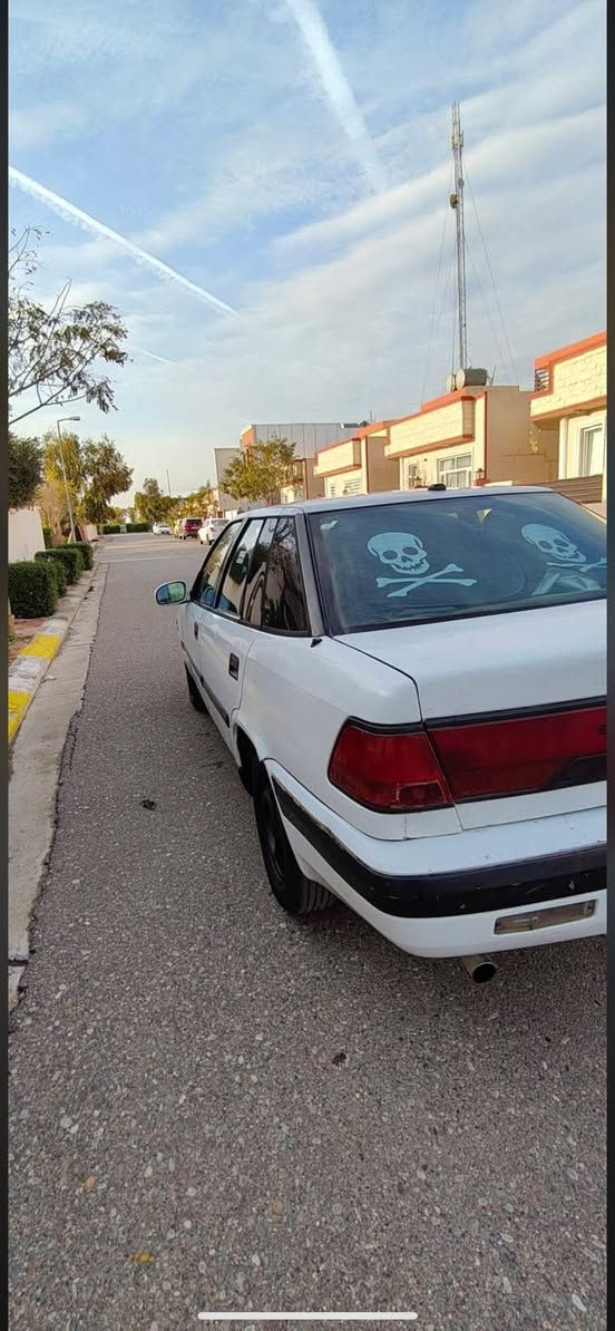 السلام عليكم
دايو اسبيرو 1994
محرك فل 16 
كير عادي
تبريد 
بدون ضربه
بيه قطعة صبغ
سنوية جديد مشروع وطني لحد 2031
هزه جديدة
صدرها وتخم تاير جديد 
سعره 32 وبيها مجال 
***********
