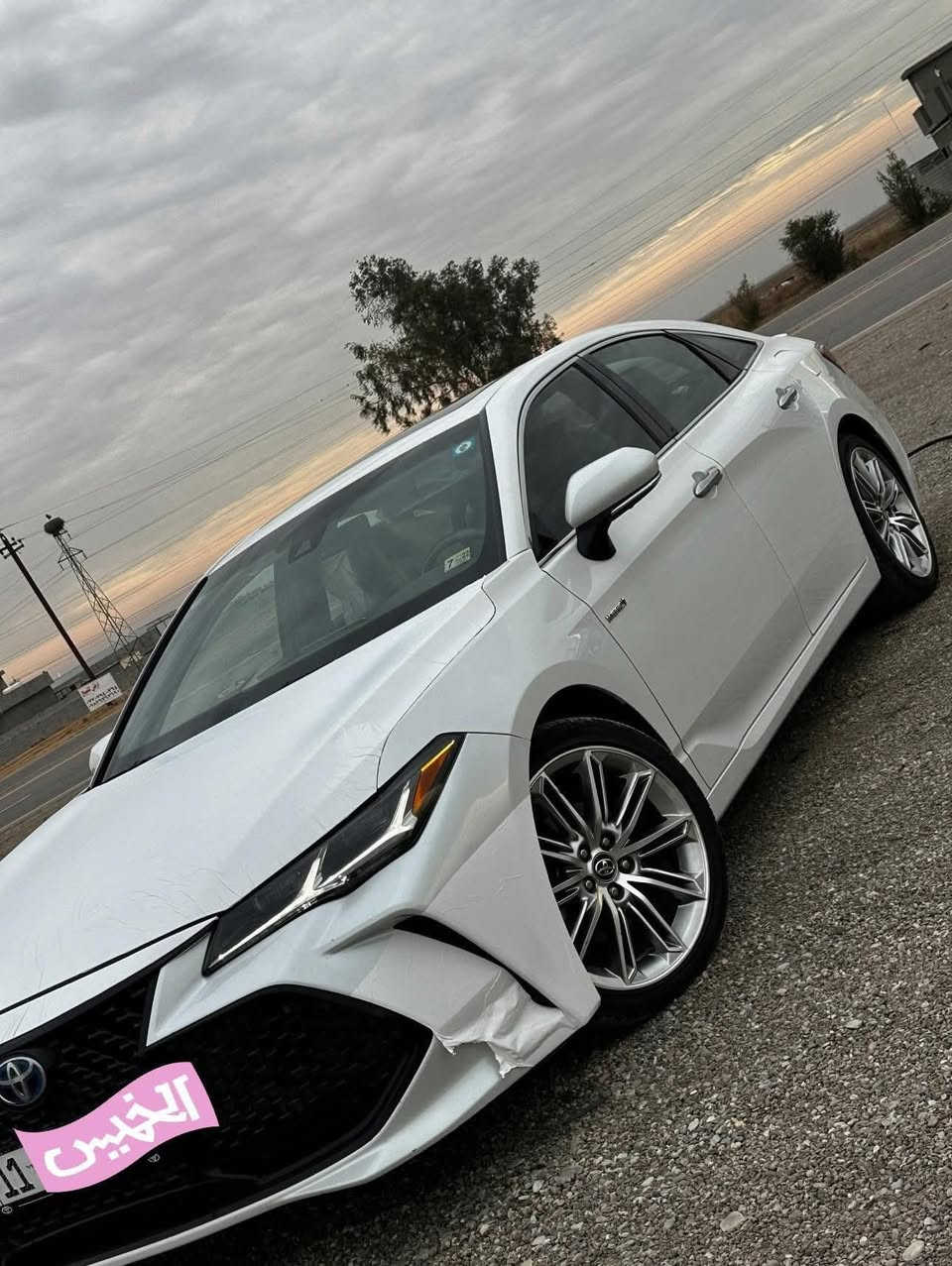 Toyota Avalon 2021 hybrid 

هايبرد محرك 2500 

ماشيه 14 الف فقط 

لون ابيض 

رقم بغداد باسمي تحويل مباشر ثاني يوم

السيارة حادثها بنيد فقط تبدل  قبق الصندوك كلير فقط من امريكا 

#المواصفات 

1. شاشه وسطية تحكم كامل للسيارة والاعدادات مع شاشة الكترونية بنظام android auto & apple carplay

.داتا شو لعرض المعلومات على الزجاج الامامي

•فتحة سقف

•اشارات بالمري الجانبية

.لد نهاري

.لايت زينون

.سستم صوت ١٠ سماعات JBL 

.ايرباكات عدد ١١ سليمة بالكامل

.قطعتين تبريد 

. حساسات خلفي امام

.ستيرن فول تحكم ٤ جهات مع خاصية محاكاة وامكانية التحدث مع السيارة لتنفيذ الاوامر عن طريق الصوت

. 4 رادارات 360

.كامرة امامية

.كامرة خلفية

.كامرات جانبية

.رؤية محيطية 360 درجة للمساعدة على الاصطفاف

. دخول ذكي لابواب الامامية

. ترحيب شعار avalon عن فتح الابواب

. هاند بريك بصمة

.بصمة تشغيل

.بصمة ابواب

.خاصية الخروج عن المسار مع تحذير نظام (الخروج الامن )SEA

.خاصية تعديل المسار مع اهتزاز السترين وتنبيه

.قيادة الية 

.حساس مستشعر العين للتنبيه قبل وقوع حادث

.تحديد مسار LDA

.كشنات جلد رصاصي تطريز ملكي مع تخريم 

.كشنات الامامية كهرباء مع مساج

.كشنات امامية بميزة التبريد والتدفئة

.كشنات خلفية تدفئة 

.تكاية وسطية مع حاملة اكواب ومساحة تخزين

. كشن السائق ميمري وضعيتين

.لايت عدسة بامكانية الدوران مع الاستدارة 

.بكلايت لد

.اوتو بارك

.نقطة عمياء BSM

.مساعد القيادة التفاعلي PSM

.ثلاث وضعيات قيادة eco, normal and sport mode

.رادار جانبي

.رادار خلفي

. رادار امامي

.اوتو ستوب

. اوتو هولد 

. شحن وايرليس 

. استيرن متحرك كهرباء ٤ اتجاهات مع هيتر تدفئة للمقود

.المرآة الجانبية تعتيم

٠المرآة الخلفية بخاصية التعتيم

. تطعيمات داخلية صاج ملكي 

.تطعيمات كروم لمقابض الابواب مع زيكا كروم جانبي اسفل الابواب

.سبويلر خلفي 

.ويل حجم19 

.سنتر لوك للسائق والراكب

مواصفات اخرى كثيرة السيارة حيل نظيفة معتني بيها واسخدام شخصي وعليها ادامة مستمرة بالشركة متصرف عليها دينار واحد

مكان السياره ديالى بعقوبه 

السعر 285 بيها مجال   

للاستفسار اكثر الاتصال على الارقام التالية 

***********
