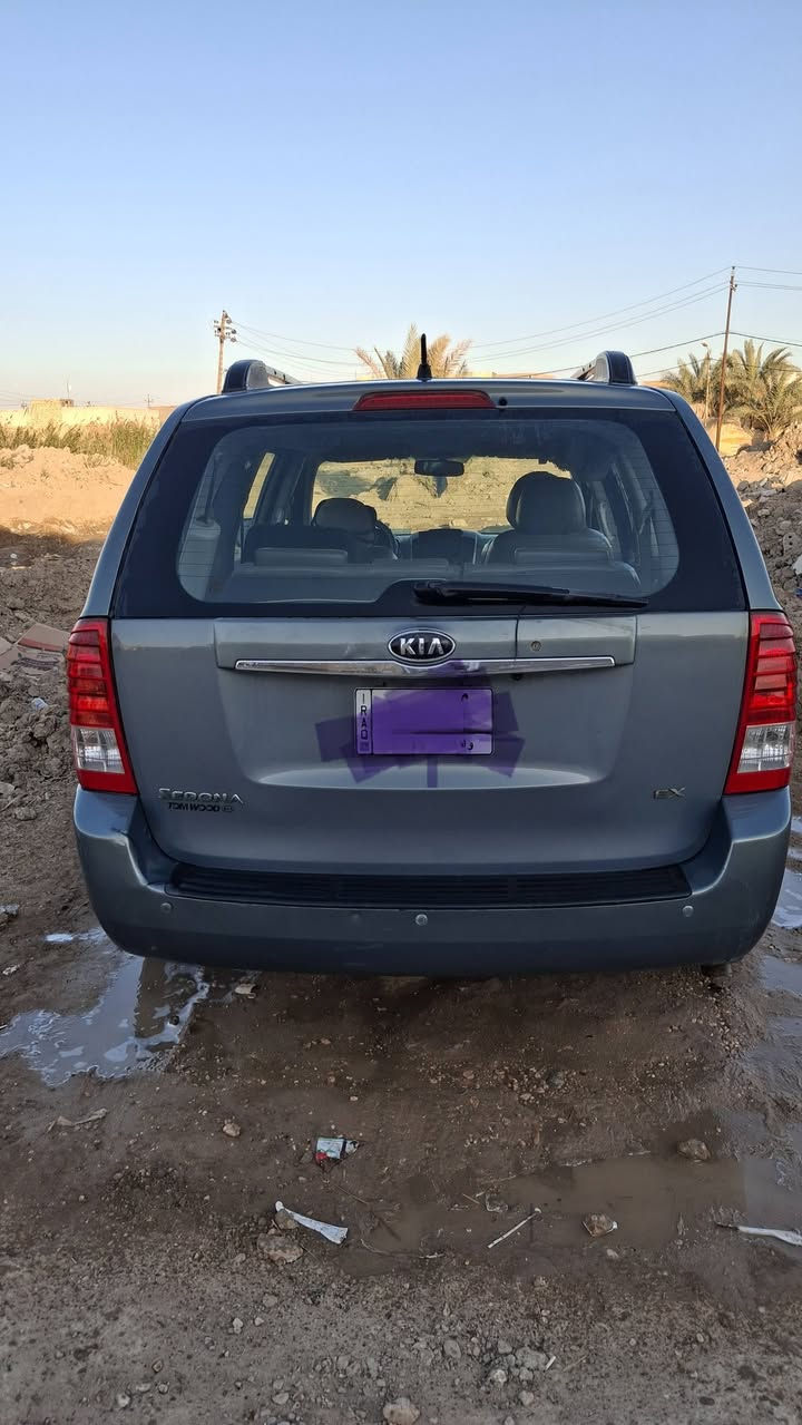 السلام عليكم 
للبيع او المراوس 
كيا سيدونا ٢٠٠٨ وارد أمريكي حادثها جاملغ خلفي مكينة ٣٨٠٠ طابوكة جديده أبواب وجنطه وكشنات كهربائي تبريد شغال رقم واسط 
العنوان / الديوانية/ غماس 
رقم الهاتف *********** واتساب موجود
