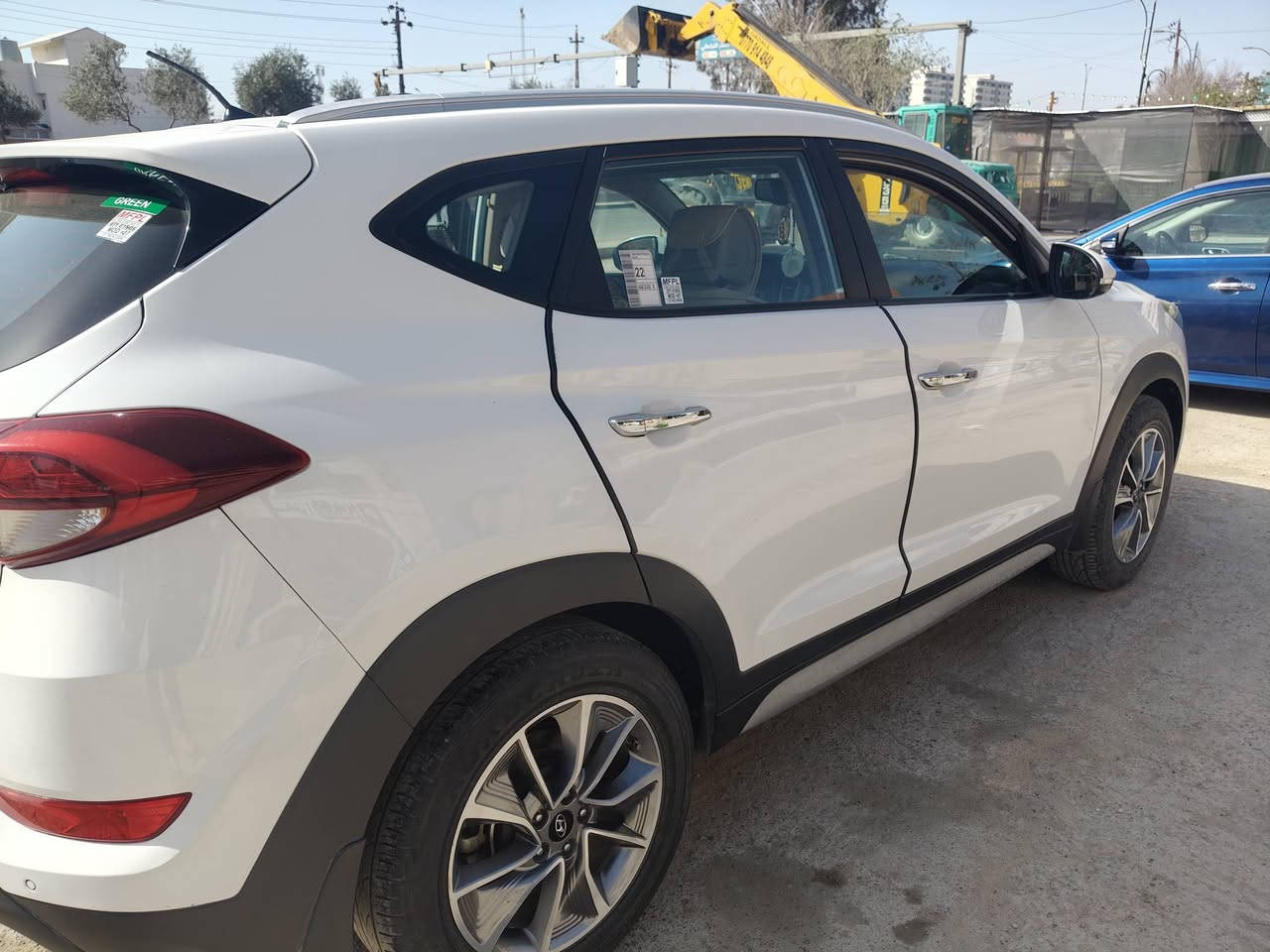 توكسان 
موديل 2018 ماشي 98,000km فقط بيه شبر كات بلا صندوق سياره جاهزه وغايه سنويه 30 وسعر 195 ورقه قابل شويه معامله للتواصل (***********) واتساب أو على رقم
