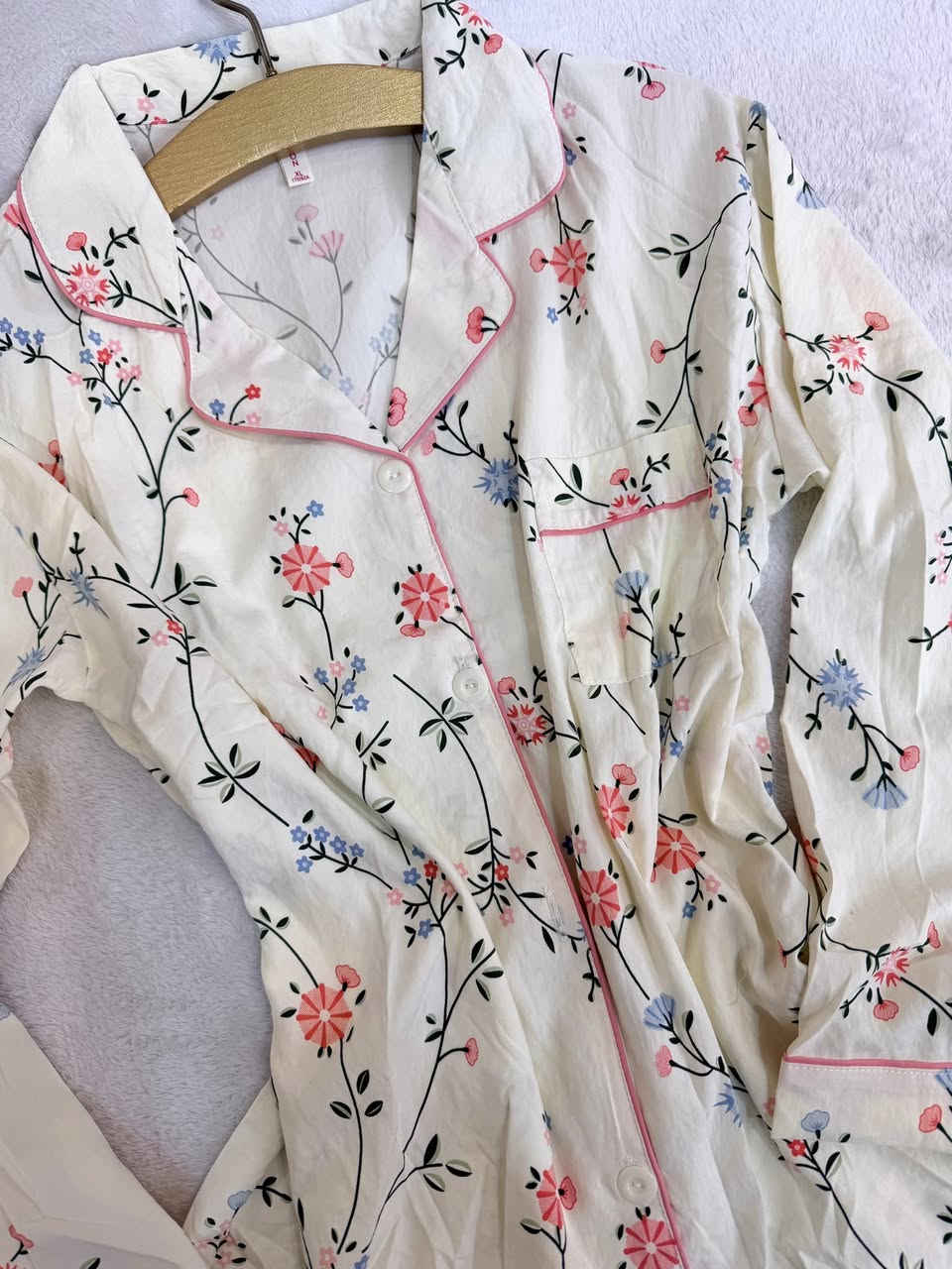 تراك بناتي نسائي
يلبس وزن 40_80
اشكال مميزه راح تلاكونها يم الضحى واسعار تنافسيه
بس يمنه راح تلاكون هيج اسعار 
للحجز والاستفسار مراسله الصفحه


**إذا كنت صاحب هذا الإعلان وتريد حذفه لأي سبب، رجاءا أرسل رسالة إلى الدعم الفني**