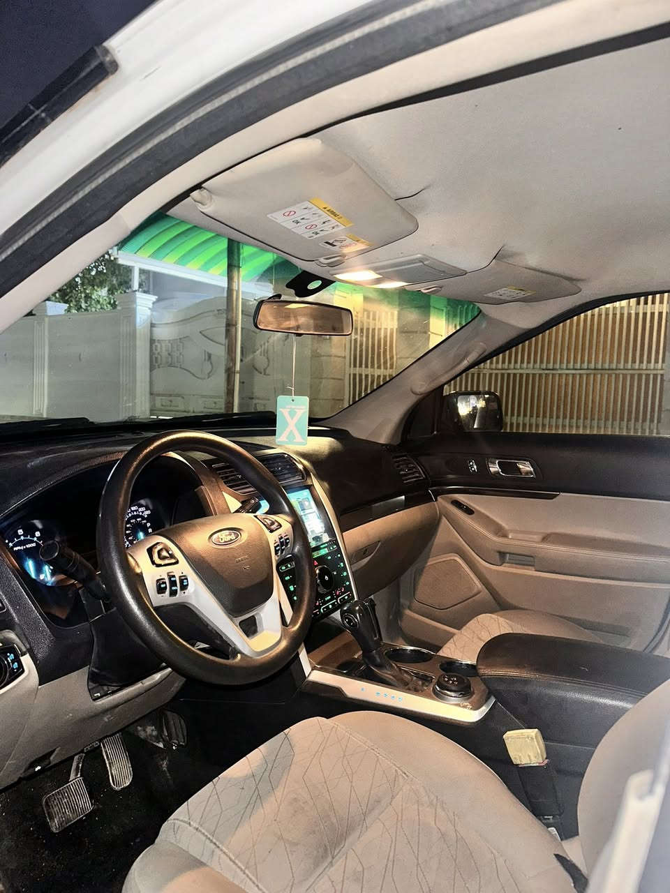 سلام عليكم فورد اكسبلور 2014 خليجي مكفوله مكان الديوانية سعر 155 
***********
