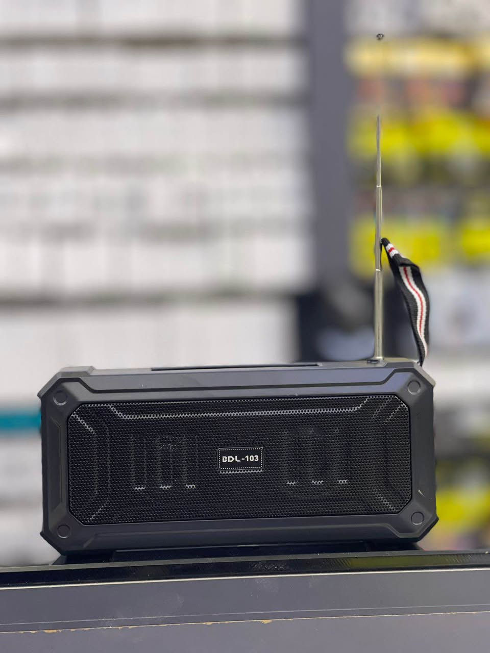 Speaker ✅
Model:bdl-103✅
Battrey: 800mAh✨
Double soler⚡️
سپیکەرێکی زۆر نایاب شوێن فلاش میمۆری هەیە و ڕادیۆیە لایت شاحنە فول کوالێتی ✅ السليمانية, العراق


**إذا كنت صاحب هذا الإعلان وتريد حذفه لأي سبب، رجاءا أرسل رسالة إلى الدعم الفني**