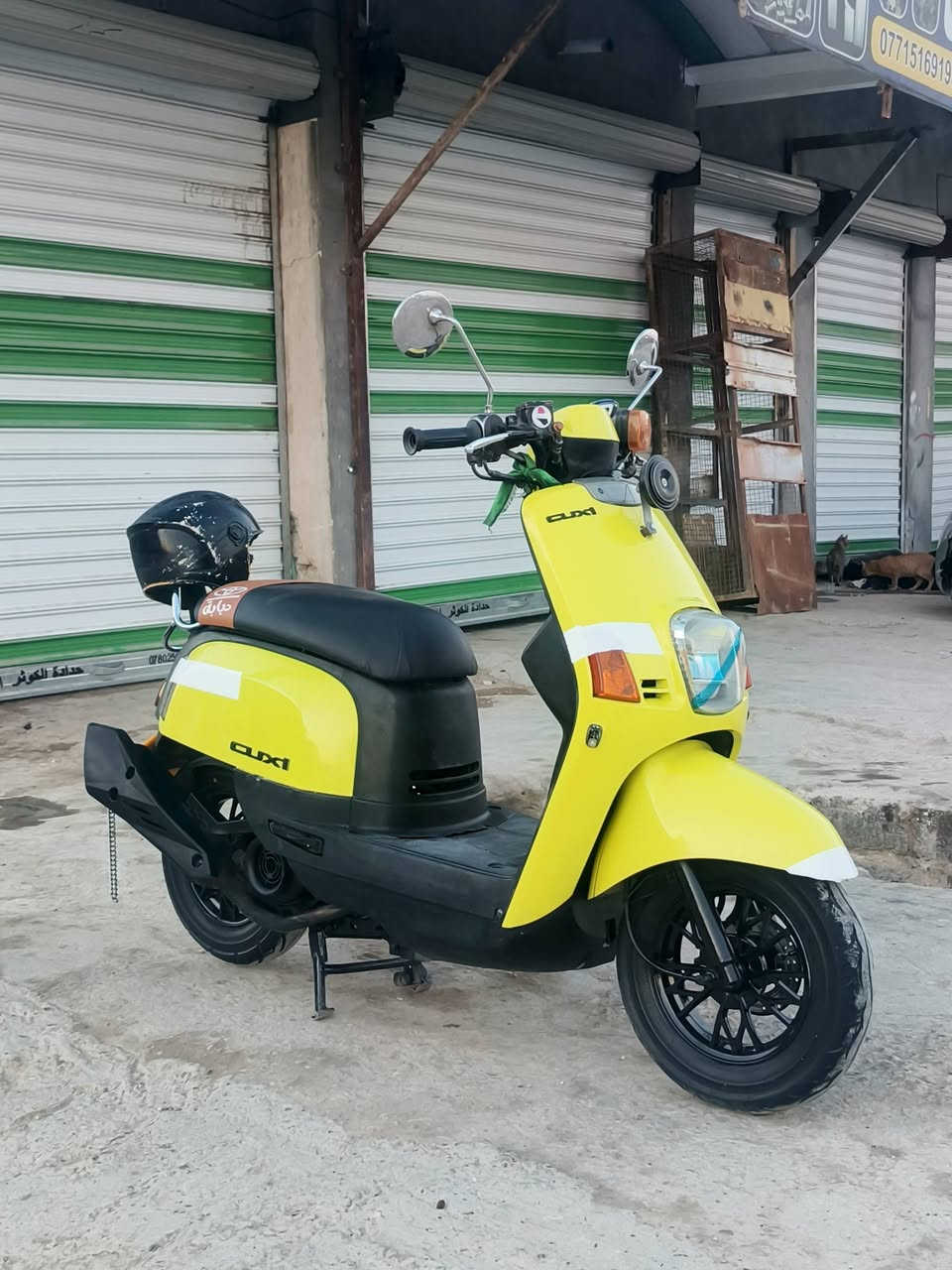 السلام عليكم بوليس نوزل 2010كفرات مصبوغه مكينه ما مفتوحه دراجه مال جناي وما متعوبه
ثلاث سماعات بالجنطه 
مسجل بلوثوت
هورن 
شاشه شغاله
زوج تايرات جدد
صالنصه رياضي 
لايت زنون
كهربائيات كلها شغاله 
السعر خاص
مكاني كربلاء قنطرة السلام ***********متواجد واتساب وماسنجر
