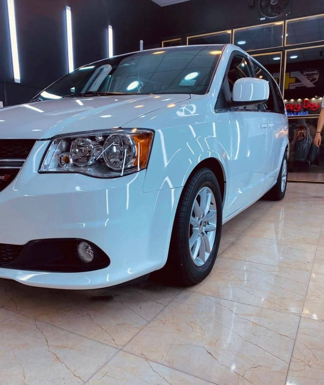 💠للبيع دوج كرفان موديل. 2019كلين بدون صبغ
💠رقم بصره تحويل موباشر

💠محرك وكير شرط

💠صدر أمامي خلفي شرط

💠تبريد 3 قطع ثلج

💠كشنات سياحي بلع

💠تحكمات ستيرن

💠نظام تقليل صرفيات البنزين

💠الأبواب والصندوق كهربائي

💠 6 جامات كهربائي

💠محولة كهرباء 110

💠طخم اطارات جديد

💠سيارة ماشية 100 قابل للزيادة

💠كشنات امامي مع الستيرن هيتر

💠تشغيل عن بعد

💠كشن السايق والنفر كهربائي

💠كاميرا مع شاشة

💠هيتر بل مرايا

💠تشغيل عن بعد

💠سيارة دوج GT وبكامل مواصفاتها الخيالية

💠تحكمات ستيرن مع شاشة عطلات

💠فرس ارضي 

💠السيارة جديدة حيل حلوة احلى من الصور استخدام شخصي مال بيت

💠شرط التحويل

💠السعر 195 بيها مجال بسيط

📍مكان السيارة النجف الاشرف
***********آسيا
