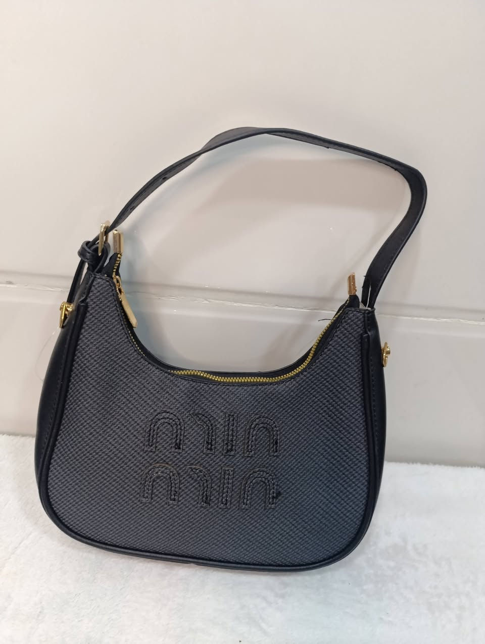 موديلات جديده تجنن اسعار مناسبه جدا لي تحب دزلي موديل واصوره له من دواخل بالكامل توصيل جميع محافظات العراق 3 الاف فقطط...قطع تجنننن 
عروض رهيبه لا تفوتكم بنوتات صعدوا منشوررررر ....
جديدددد مو باله 💕🔥🔥🔥🔥🔥


**إذا كنت صاحب هذا الإعلان وتريد حذفه لأي سبب، رجاءا أرسل رسالة إلى الدعم الفني**