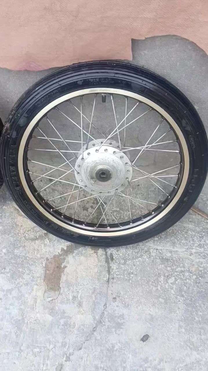 سلام عليكم رنكات بلاديه للبيع اهنه وتارات كاملات جيب وشد سعر 75قفل لشراي راسلني رقم الهاتف ***********.ولي مو شراي اطلع كبل
