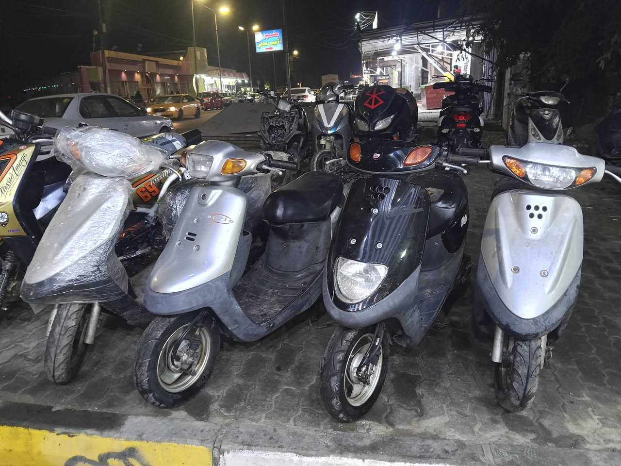 منغولي 60 حاويه ياباني عدد 2 فحل و1 نثيه
نظافه فول حته مشيهن قليل جدد بمعنه 
السعر 850 
وبطه حاويه ياباني خطين عدد 1
نظافه فول وشرط 
السعر 800
مكانهن سماوة كورنيش
أي استفسار اتصل على أو واتساب 
***********
او مازنجر مفتوح
