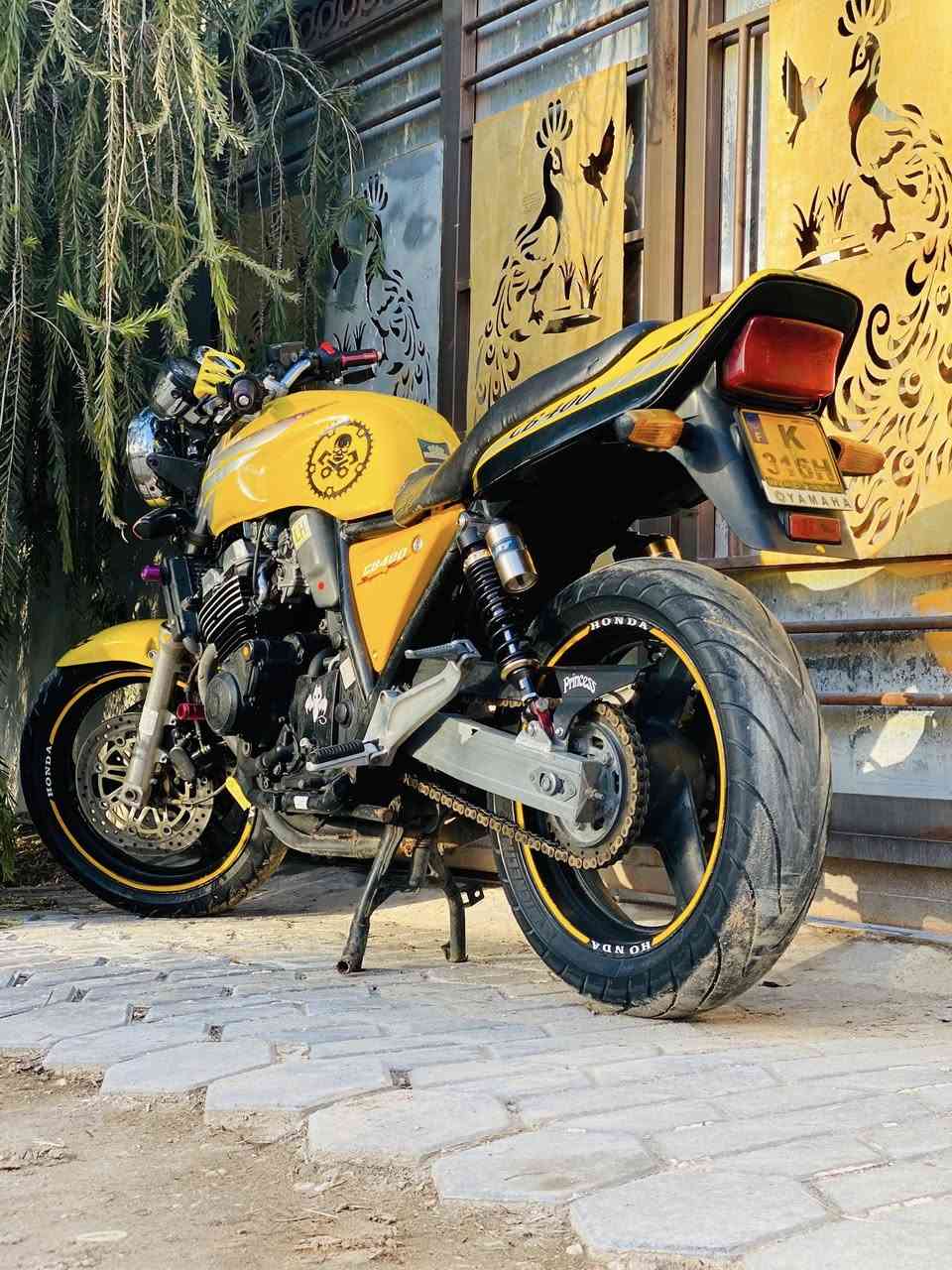 سلام عليكم سيبي فور للبيع لستفسار عله هاذه الرقم *********** 📞📞
