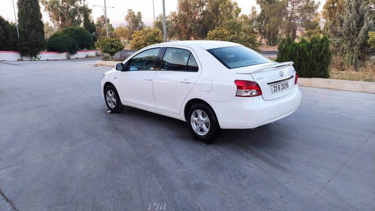 مؤديل 2008
 گير ئؤتووماتيك
مه كينه بچووك
بي بؤياخ
پينج كه له
ته بريد له سه ر سوويچ له شوويني خؤيدا
ره قموو سه نه وي نوويه تا 2028
گيرو مه كينه ي به شه رت
تايه و ويلي لؤكه
سعري 98 گه لاو معامه له
***********
***********
