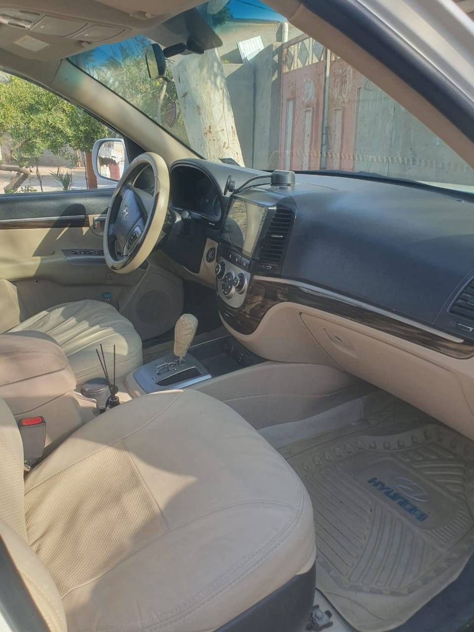 موديل ٢٠١٢ خليجي بدون ضرر مكفوله
فول عده البصمه 
محرك ٤
140 بيها مجال حك الجيه
تحويل مباشر 
ديالى بعقوبه
***********
