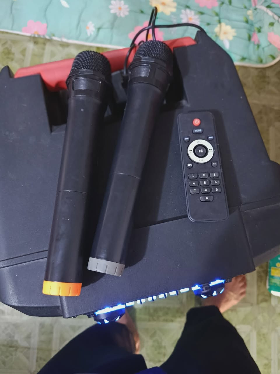 جهاز سبيكر 12 انج للبيع شحن درجه اولى مع ملحقاته بطاريه 6 فولت نضيف ومرتب للبيع مكاني بابل القاسم سعر مناسب وعلفحص ...***********
