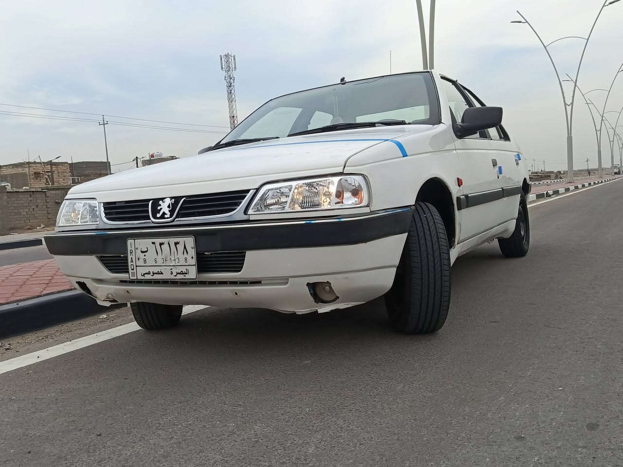 السلام عليكم بيجو 405 موديل 2012 رقم بصره سنويه مجدده لغايه2027
السياره مكفوله من الضربه والتبديل ماعدا البنيد طاير ومبدله والقديم موجود عندي.
السياره جاهزه كير محرك حداده تخم تااير جديد.. درايم شفتات كاملات زوج جدد توني امبدلهن... دواخل جديده كهربائيات كلهه شغاله.. السياره احلى من الصور وصفاحهه شرط موس.. ترايهه وين مايعجبك وراعيهه يريد تحويل.. مكاني بصره القبله السعر40 وبيهه مجال بصيط للشراي الاتصال ***********
