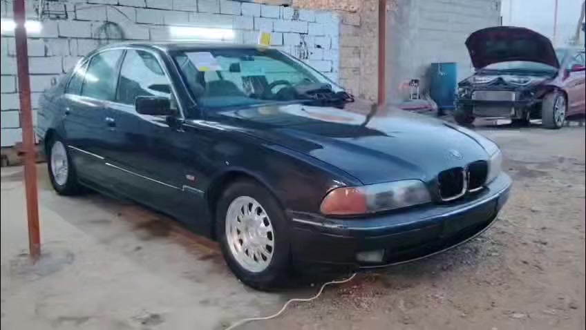 مكاني حديثه الحقلانيه قرب مركز شرطه الحقلانيه 
*********** عبدالله 
انت ذب سيارتك وروح والباقي علينه ***********
بادارة مصطفى حفضي وعبدالله الشمري
