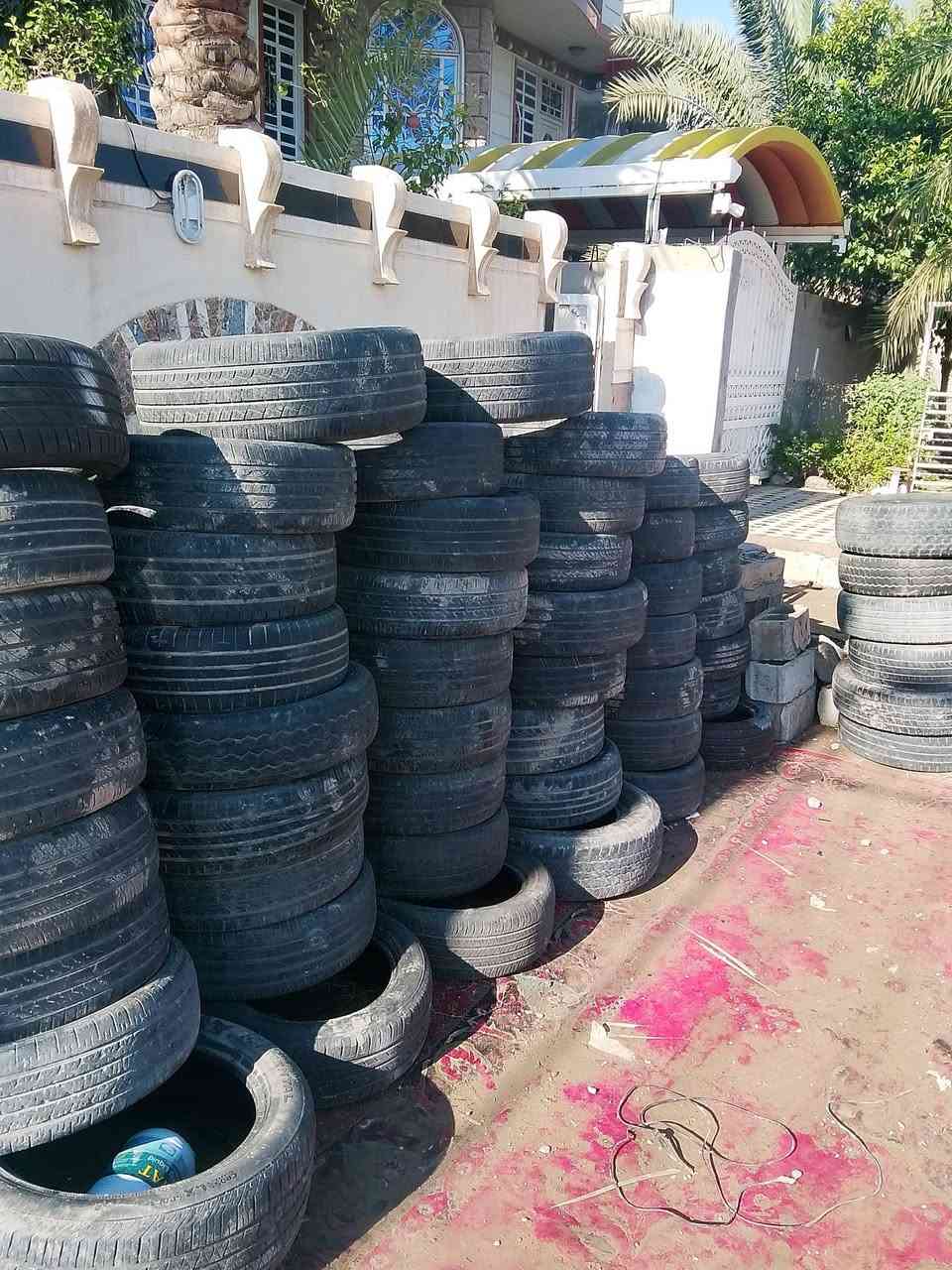 تايرات مستعمل أخو الجديد نضافه خير من الله مكاني ديالى بعقوبه تريد شلع تريد مفرد القياسات عندي كم تك15 والبقية 16و17و18 مستعجل ع بيعتهن مال تعزيله ***********
