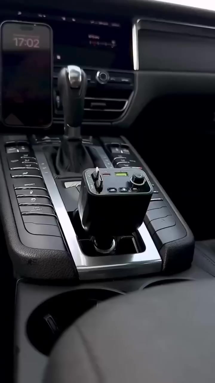 حوّل سيارتك إلى مركز موسيقى وشحن ذكي 🚗⚡
شاحن سيارة 5×1 يجمع بين الشحن السريع وتشغيل الموسيقى.

اشبك هاتفك واستمتع بالموسيقى عبر البلوتوث مباشرة.

يدعم مكالمات بدون استخدام اليدين لقيادة أكثر أماناً.

مخارج متعددة لشحن أكثر من جهاز في نفس الوقت.

إضاءة LED تعطي شكل عصري داخل السيارة.

حل عملي لكل رحلة وسفر يومي.
السعر 15 الف شامل اجور التوصيل 
***********
