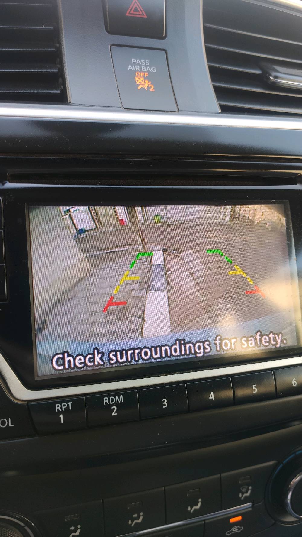 السلام عليكم 
نيسان سينترا 2018  (وارد أمريكي)🇺🇸 
مواصفات SV
مثبت سرعه 
نظام قياده ECO + SPORT 
تحكم ستيرن جهتين 
رادار امامي 
محرك 1.8 المرغوب شرط  مكفول + الكير 
كامره  بلاديه 
ماشيه  94 الف ميل  
رقم  بابل انكليزي  با أسمي 
السعر 110  و بيها مجال 
ضرر امريكا خلفي   ٣ قطع صبغ 
مكان السياره  النجف الاشرف 
للاستفسار(  ***********  )