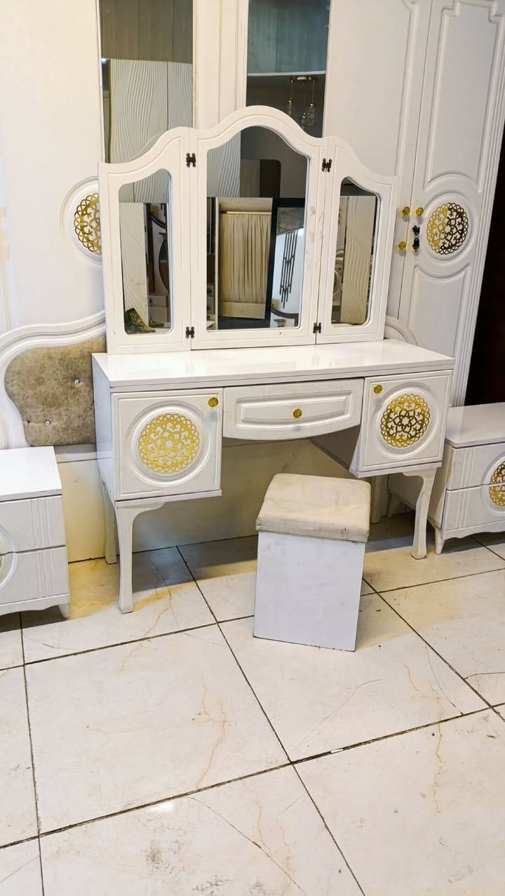 كانتري 7 قطع سعر 700 الشد والنقل داخل بغداد مجانا


**إذا كنت صاحب هذا الإعلان وتريد حذفه لأي سبب، رجاءا أرسل رسالة إلى الدعم الفني**