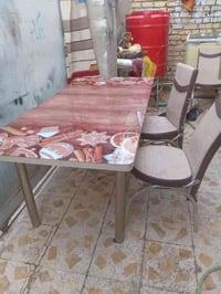 ميسان حي النداء • طاولة طعام • كرسي واحد متضرر