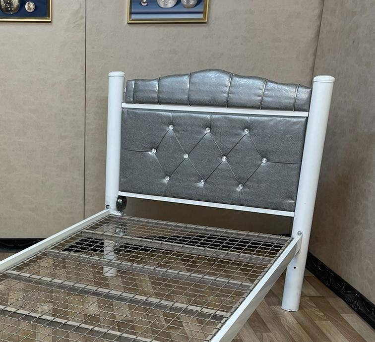 65 الف فقط مع توصيل مجاني داخل بسماية *********** 
🔥 عرض محدود 🔥

 سرير نفر صناعة إيرانية📢

 سرير حديد قوي وجاهز للاستخدام.📢

قياس السرير 90*190سم📢

بالوان مختلفه 📢

مناسب للي يدور شي مرتب بسعر مناسب.📢

كميه محدوده جدا📢📢📢
