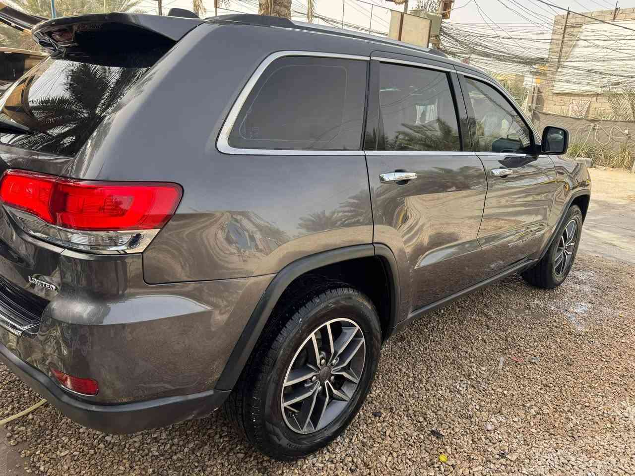 السلام عليكم
جيب لاريدو موديل 2019

رقم بغداد تحويل مباشر 

موصفات فول ماعد البنورما 

ماشيه 92 Km 

حادث فقط خشم البريد وصور الحادث موجوده بل المنشور 

السعر 195 وبيه مجال بيع او مرواس 

مكان السياره كربلاء لاستفسار الاتصال *********** 

مكلف بل النشر
