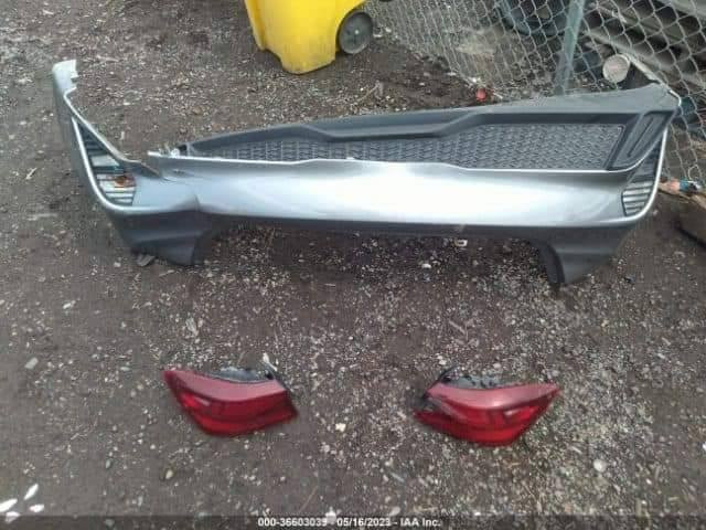 السلام عليكم فورتي ٢٣بدون ايرباك ماشيه ٢٨ محرك دوش ٢٠٠٠ رقم بغداد بسمي شاشه كبيره تحديد مسار سياقه ذاتيه تحكم ستيرن كامره دواره وباقي المواصفات/السعر ١٧٢/***********
