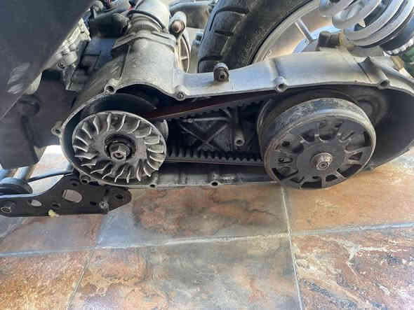 السلام عليكمً عدله مال لعب تعمير جديد نزلتلها مكينه رمبه تايرات جدد دبل خلفي اصلي كلجات رياضي صالنصه ملحه مكينته ناشفه للاخير سعرها ٣٧٥قفل مكاني دوره ***********
