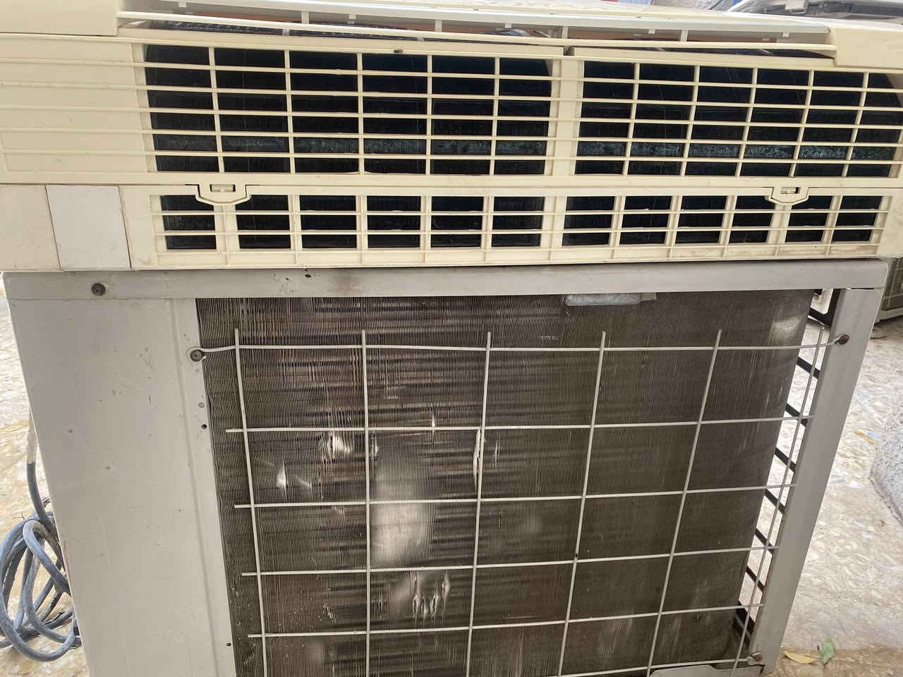 سبلت توسوت انفيرتر تحكم 1 طن مستعمل
وسبلت 3 طن ميديا كاسيت 
وسبلت كرافت عادي 1 طن
بغداد خلف محطة سما الكاضمية ***********
