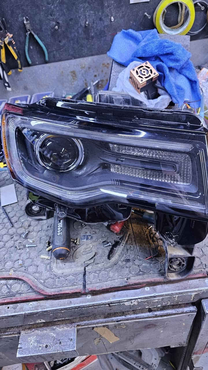 السلام عليكم👋
للتواصل *********** بغداد العامرية نهاية شارع المضيف
  من اعمالي المميزة والانيقة🎖🏅🥇
-------------------------------
اعادة ضبط مازدات جيب موديل ١٨ اتمنى يعجبكم🌹
