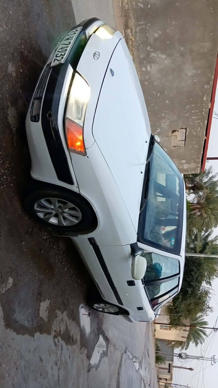 دايو اسبرو موديل 95 بغداد بأسمي 
كير اوتو محرك خير من الله تخم تاير باتري جديد حداديه 70 بالميه السيارة شوفه عينكم طابگها بالباب لكيت الجامه مكسوره ابيعا على هذا الوضع بدون جامه السعر المطلوب 28 وبيها مجال للشراي اخواني كل واحد يمدد على طول غطى ماعاجبك لاتعلق رجائآ *********** *********** مكاني بابل جبله
