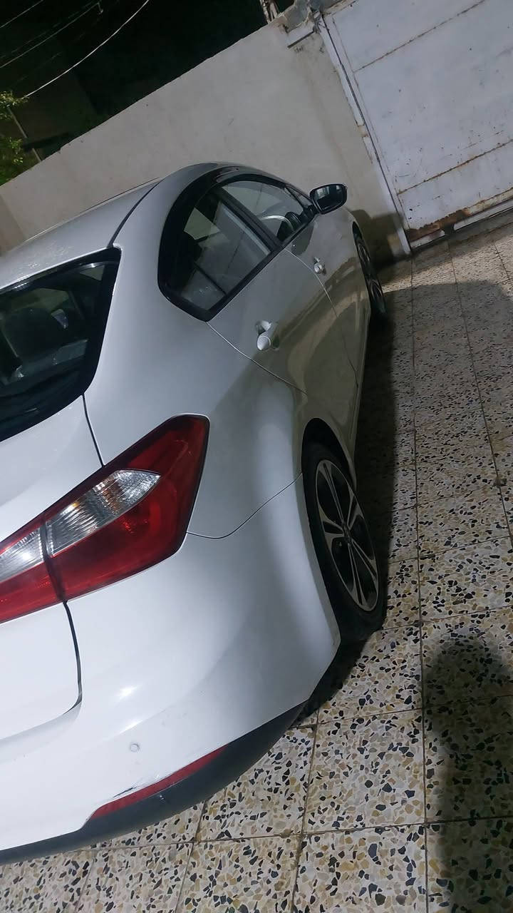 كيا سيراتوو للبيع رقم بغداد مكينه كير صدري امامي خلفي جاهزة من كلشي فتحه سقف كامره حساس خليفي ويل كب تحكمات لد امامي تخم تاير جديد تبريد السياره جديده اشاره بالمري داخل لونين اسود رصاصي ***********السعر اتصل بيك خير وتدلل مكان السياره ديالى بعقوبة
