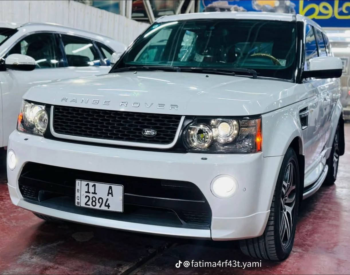 السلام عليكم رانج روفر سبورت 11
بدون حادث بدون صبغ
فول مواصفات HSE
بيها مشكلة بالكير 
سعرها ١٠٠ ورقة 
مكانها بغداد 
***********
