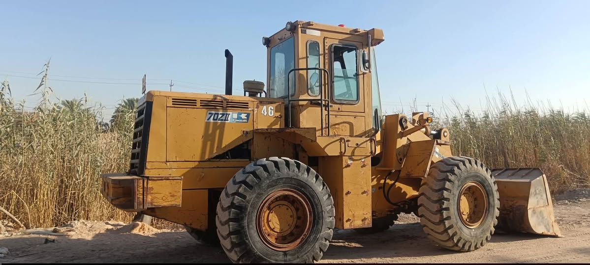 سلام عليكم للبيع شفل كاويسكي موديل1992حجم70  داش 3 مكينه كمنز مكفوله من الفطر ولصبغ وكلشي تخم تاير جوه المكينه  رقم سليمانيه شرط التحويل ***********
