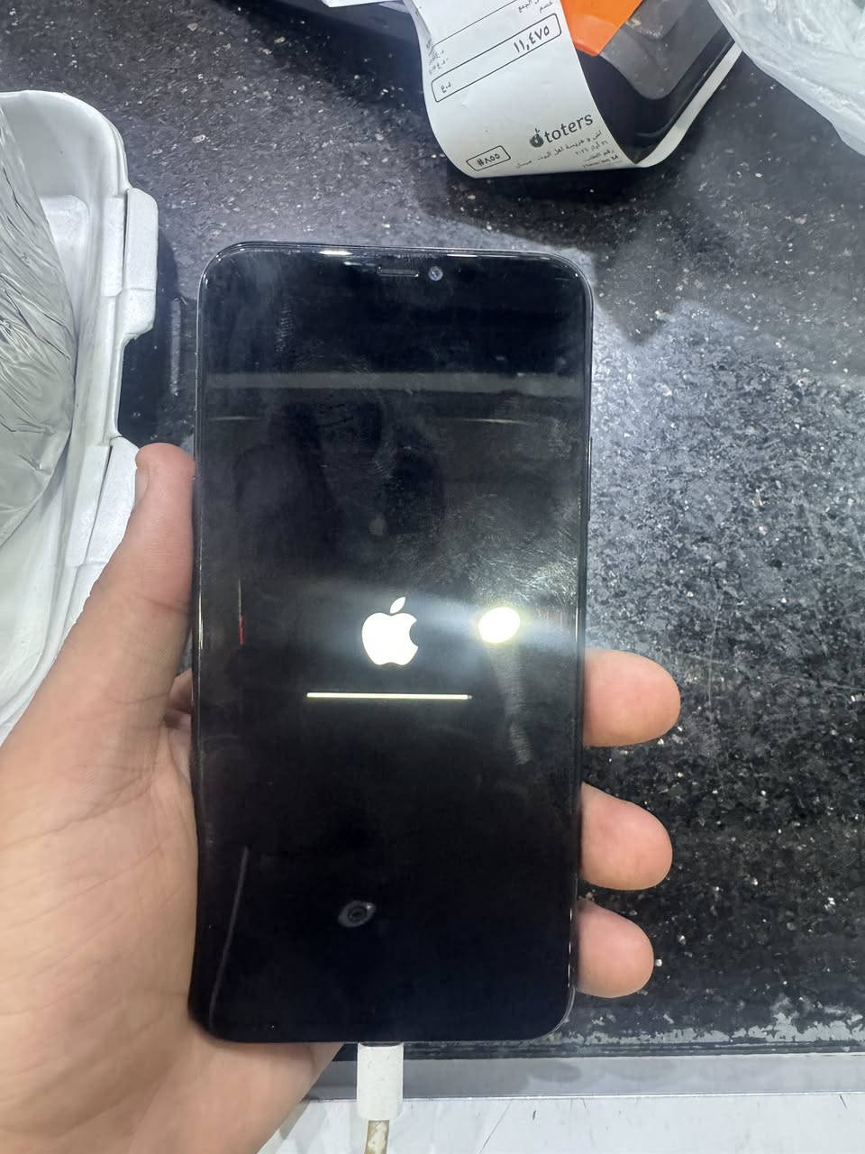 السلام عليكم ايفون 11 برو ماكس ذاكره 256 بطاريه 81 شاشه مبدله 3 خيارات في ايدي ميشتغل عنواني نجف حي ميسان ***********
