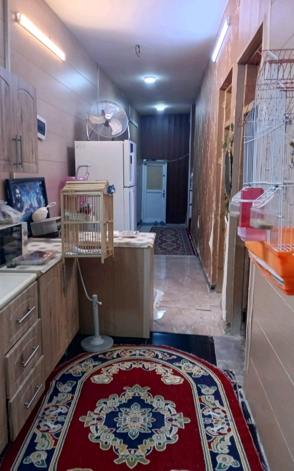 البيت  زراعي سند 25   بغداد حي  الجهاد بل الحمدانيه بضهر شارع العام 150 متر غرفتين وصاله  وحمامات اثنين وكراج سعره 95 مليون وبي مجال***********
