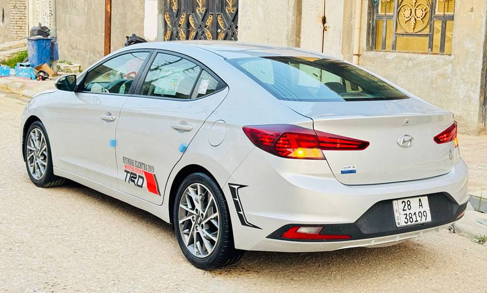 السلام عليكم ورحمه الله 
هونداي النترا 2019وارد امريكي محرك 2000 دوش گير  نمر AT (6) المرغوب 
حادثه جاملغ وبنيد اصليات بدون ضرر داخلي 
تحويل مباشر رقم الدولي هزه وسنويه ولوحات جديد 
المواصفات ويل كب كروم حجم 17 منضومه زنون رادارات اماميه جانبيه شاشه  كامره دواره بلاد تحديد مسار نقطه عمياء 
السياره جديده جداً وجاهزه گير محرك تبريد حداديه عل وضع الشركه 
السعر 119 للاستفسار***********
***********
 مكاني ناصريه مركز ناصرية, ذي قار
