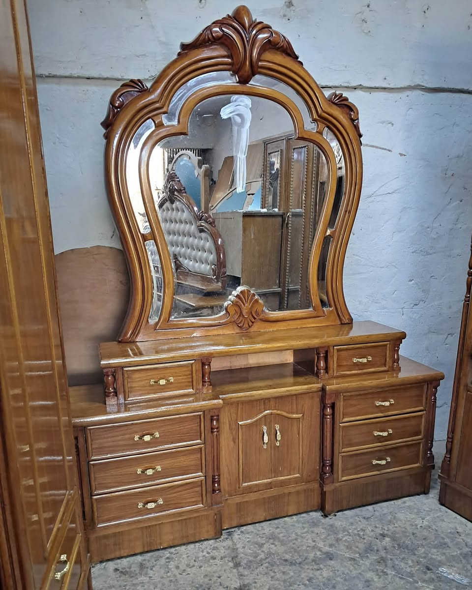 السلام عليكم
غرفه نوم داخل وخارج صاج ضهر جرجوبه دنك زان مصري زاويه بارتفاع الكنتور الغرفه ثكيله كلش 
السعر مليون و300وبيها مجال بسيط 
العنوان بغداد البياع 
يوجد خدمة توصيل


**إذا كنت صاحب هذا الإعلان وتريد حذفه لأي سبب، رجاءا أرسل رسالة إلى الدعم الفني**