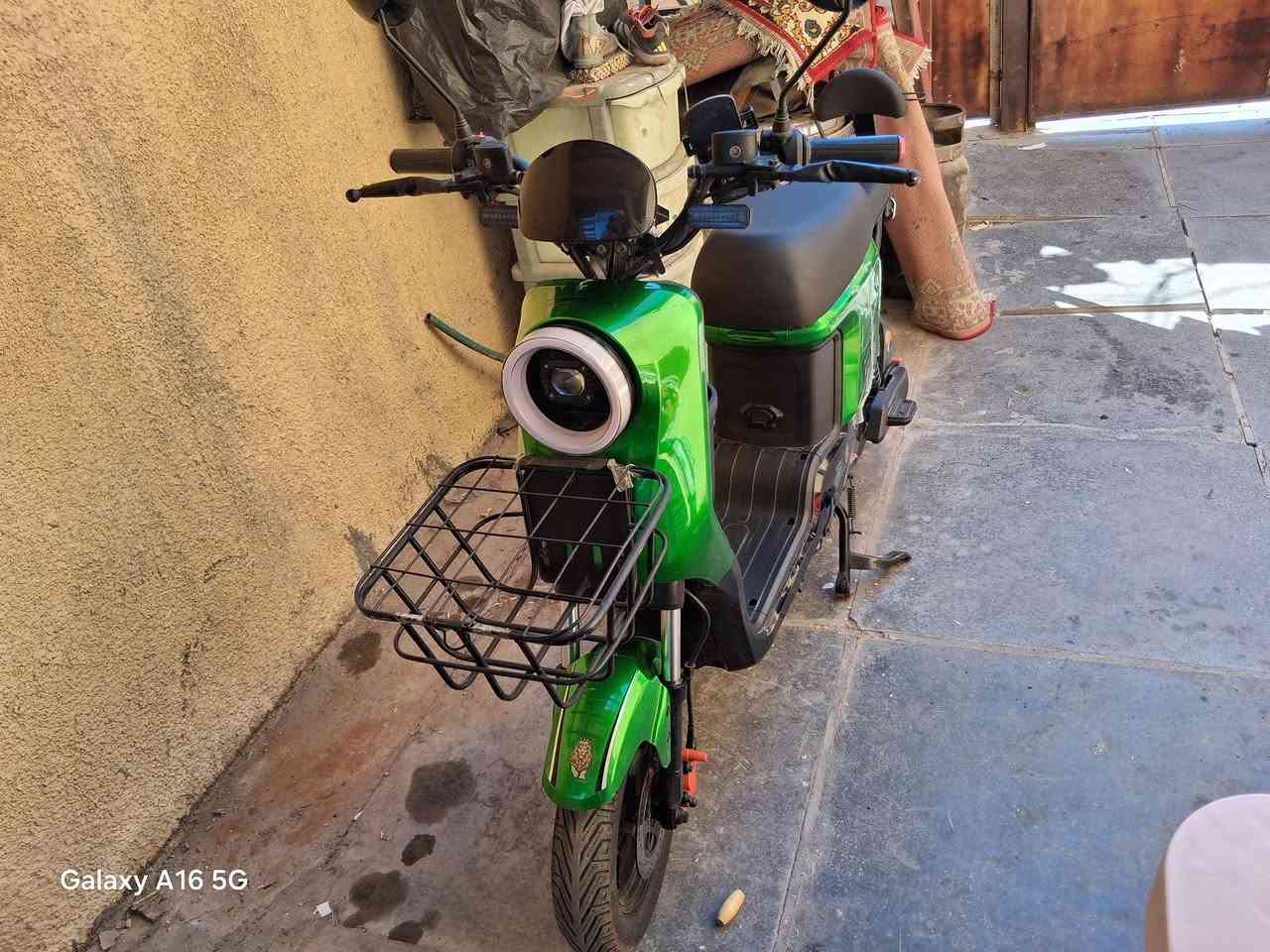 دراجه شحن نوع R9جديدة ما ماشية استخدام اسبوع السعر 425 الف الرقم ***********
