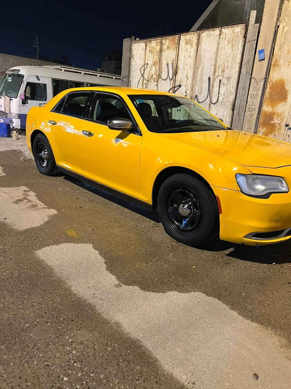 سلام عليكم وبامه 16 معلايه 23 كفاله  كير مكينه حداديه جديده رقم جديد سنويه بسمي  رقم بصره مكانه بصره بيع اما مراوس
بخصوصي 
سعر 215/////***********
