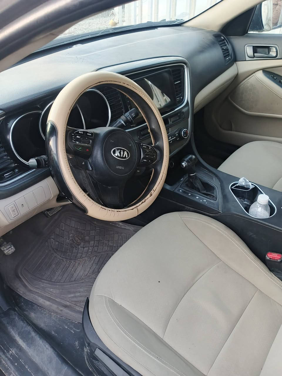 كيا اوبتيما موديل 2014 وارد امريكي رقم بغداد باسمي حادثه جنطه وجاملغ خلفي للبيع سعر 108 
***********
