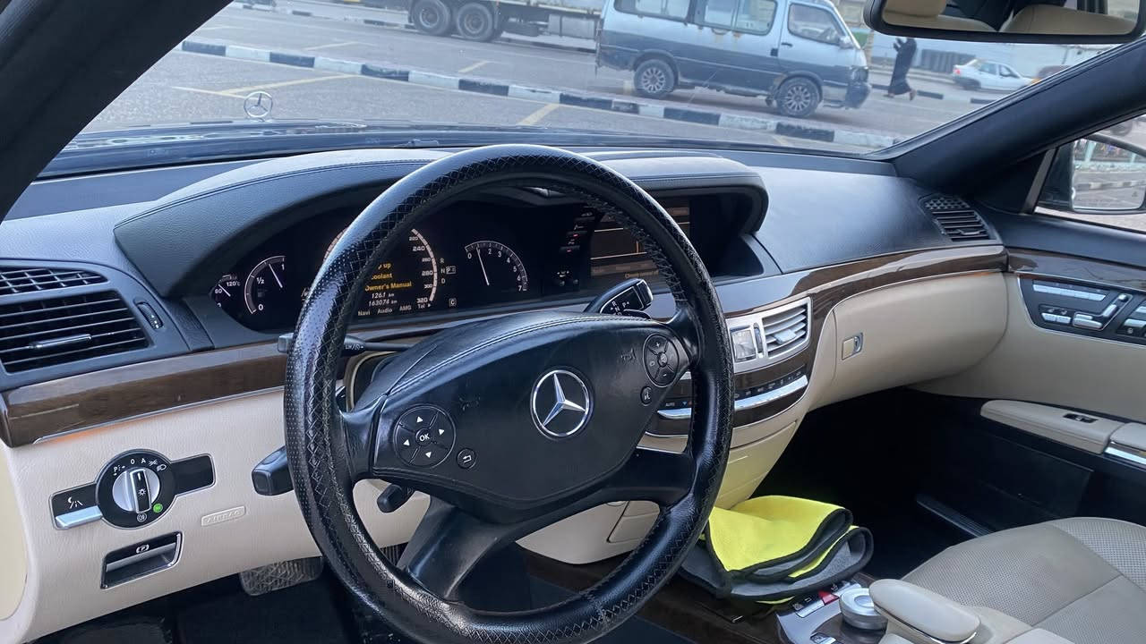 السلام عليكم
مارسيدس s350 موديل 2011 اصل
 سياره كفاله عامله فقط دعاميه اماميه صبغ
 المواصفات 
باب طويل
5 بردات
 تحكمات كشنات
 كشنات تدفئه تبريد
    ب بانوراما 
 رادار امامي
 كامره ليليه  اماميه
 كشانت بيجي
  والسياره  تايرات حدايه جدد
 بدون اي نقص
 السعر 260 
مكاني ميسان 
***********
