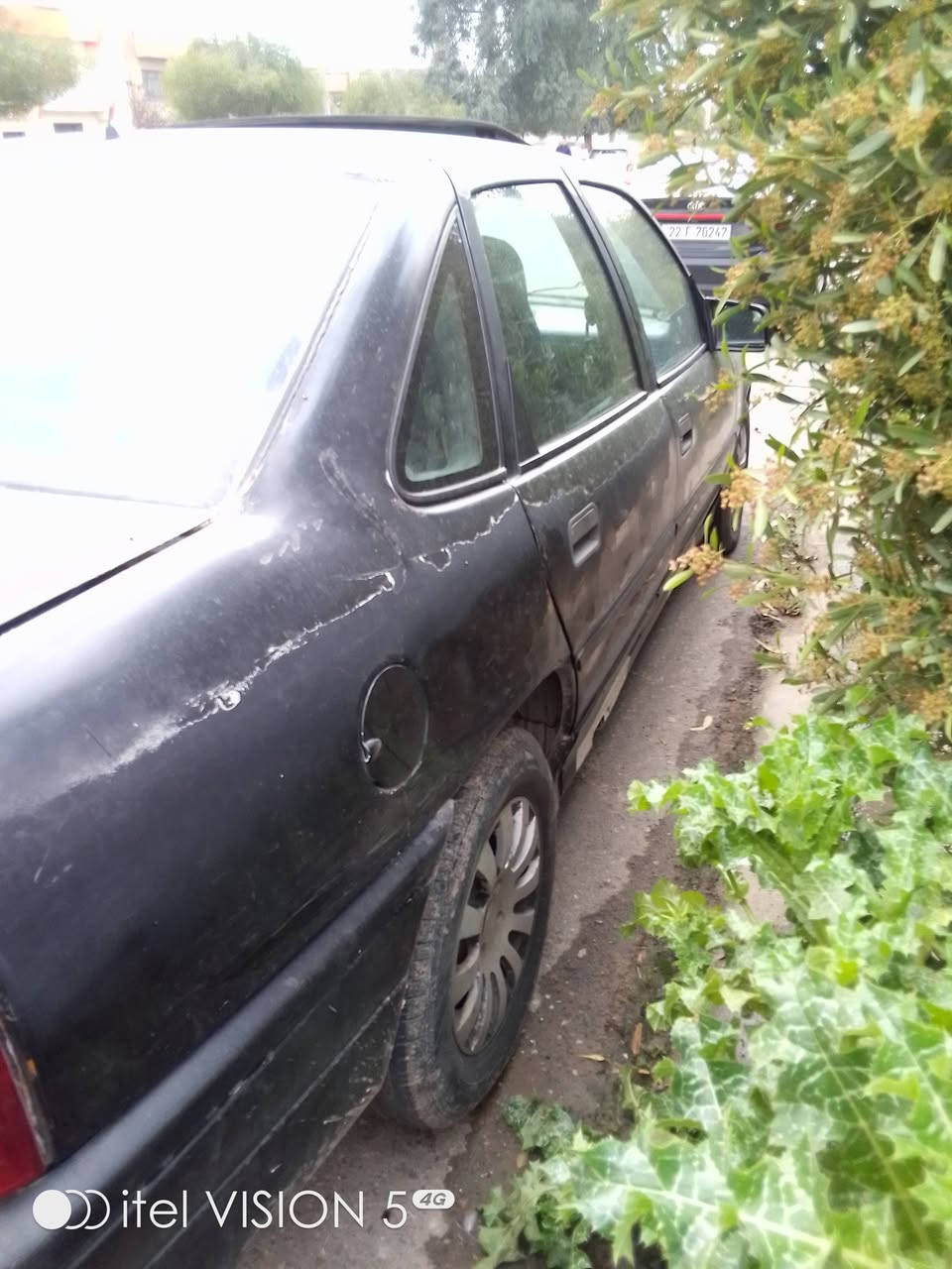 السلام عليكم فكترا جيتا موديل 91رقم دولي محرك 18كير ومحرك شرط بيها كابون بانزين السعر 30$بيها مجال قليل 
التواصل ع الرقم ***********
