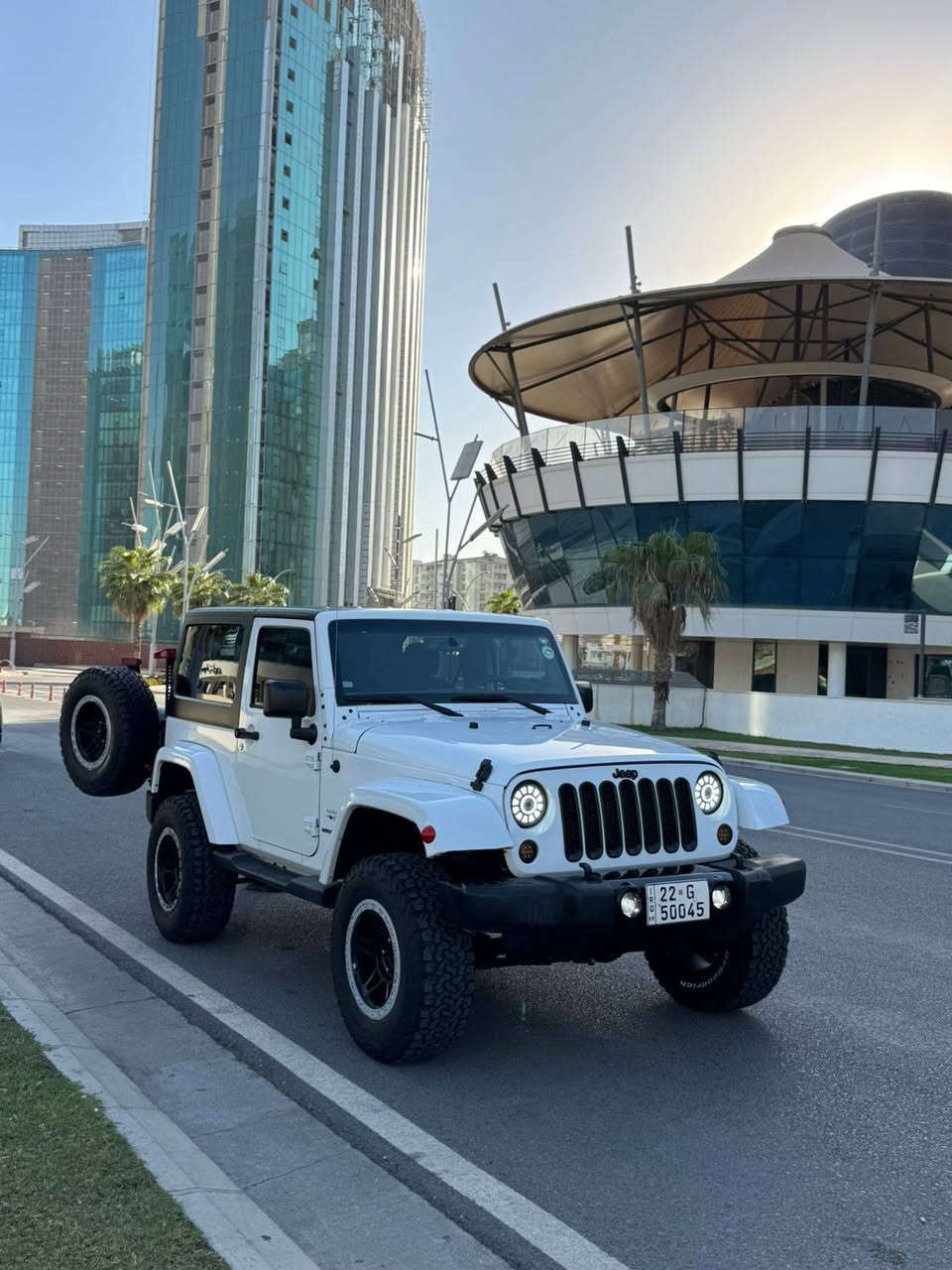 Jeep wrangler - Sahara
•رەنگلەر سەحارە سپی
مۆدێل :2017

•خەلیجی شەریکە هارلم سفری هەولێر
•کلین بێ سبوغ بێ لێدران بێ ئێرباگ
،لەسەر دەقی شەریکە ماوەتەوە

•3600شەش پستن (V6) مەکینە  نەکراوەتەوە / مەکینە مەرغوب

•گێر + مەکینە + ئەکسل+هاوزن+ تبرید +کارەباییات  هەمووی بە
شەرت

مواسفات :-
•گێرتۆماتیک
•دەبڵ ئەکسل4*4
•تعدیل سرعە سوکان ڤۆلیۆم
ABS کۆنترۆلی نشێوی و•
•جام کارەبای
•ئاوێنەکارەبای و هیتەر،
•کوشین هیتەر
•تسجیل قلاب بیلادی
(Bluetooth+USB+AUX)
•قفل مەرکەزی
•شاشە و کامیرە
•لایتی پێشەوەی لید
•حساسی تایە
•سەقف پلاستیک (ڤایبەر گلاس )
•سەیارەکە (٣.٥)ئینج بەرز کراوە
BF goodrich ٤تایەی و سپێر نوێ
•شووتەی سپۆرتی لۆ بەسترایە دەنگی زۆر خۆشە
•کامل جوانکاری بۆ کراوە

•زۆر کەم رۆیشتووە
٨٠٫٠٠٠ مایل رۆیشتووە
•هەززە + رەقەم + سەنەوی تا ٢٠٢٩ نوێیە ،بەناوی خۆمە

نرخ :-  177وەرەقە و  مجال أربيل, العراق


**إذا كنت صاحب هذا الإعلان وتريد حذفه لأي سبب، رجاءا أرسل رسالة إلى الدعم الفني**