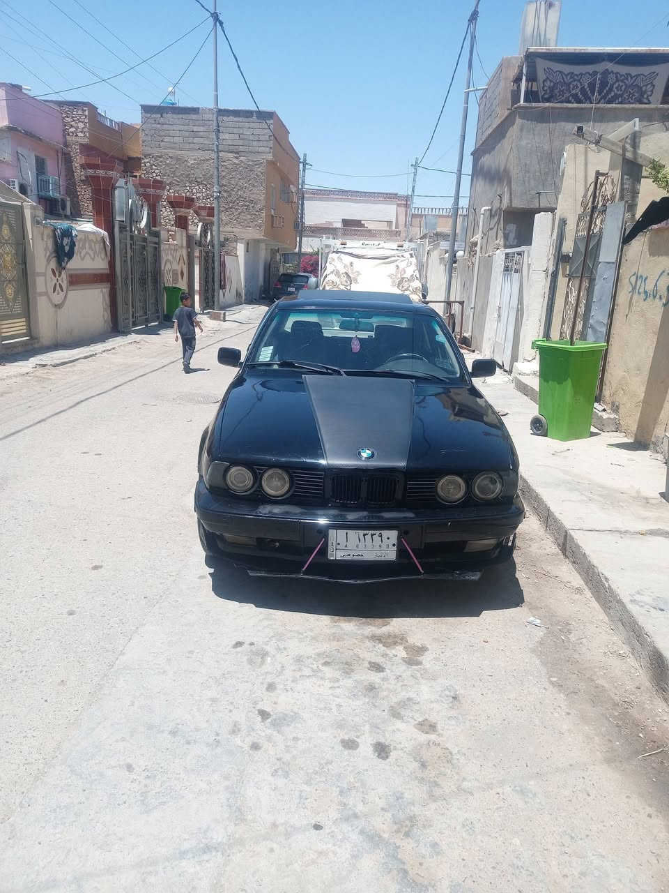 السلام عليكم بي ام موديل ٩٢ كير عادي سيارة جاهزة حجم ٥٢٥ رقم انبار تحويل ثاني يوم للبيع او مرواس السعر ٣٧  المكان هيت للإستفسار عل رقم ***********

